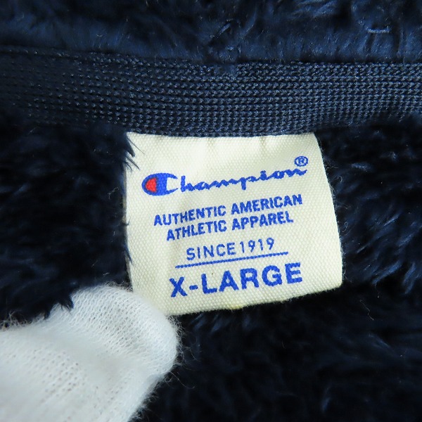 実際に弊社で買取させて頂いたChampion/チャンピオン シェルパフリースジップアップ パーカー C8-N612R/XLの画像 2枚目
