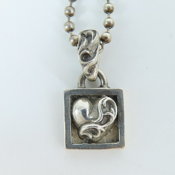 実際に弊社で買取させて頂いたCHROME HEARTS/クロムハーツ フレームド ハートチャーム ボールチェーン付き ネックレスの画像 1枚目