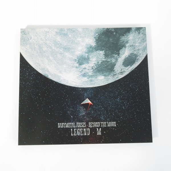 実際に弊社で買取させて頂いたBABYMETAL/ベビーメタル ARISES BEYOND THE MOON LEGEND M Blu-ray + CD + APOCALYPSEの画像 3枚目