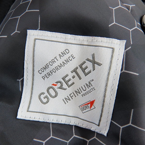 実際に弊社で買取させて頂いたNEIGHBORHOOD×MARMOT/ネイバーフッド×マムート 21AW Futura Laboratories GORE-TEX Jacket M MA1 TOMSJK81NH/XLの画像 4枚目