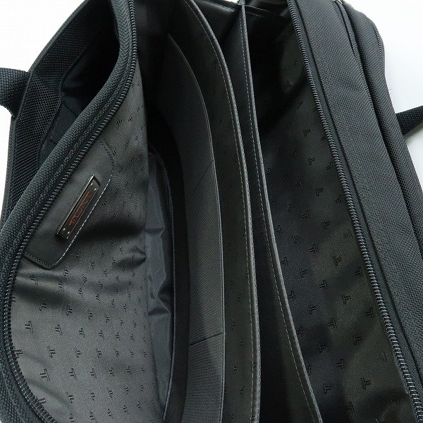 実際に弊社で買取させて頂いたTUMI/トゥミ Generation4.4 エキスパンダブル ビジネスバッグ ブリーフケース 26141D4の画像 4枚目