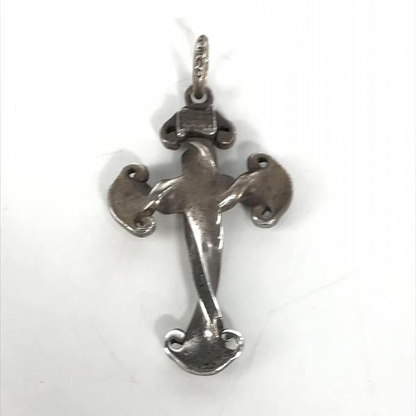 実際に弊社で買取させて頂いたSTANLEY GUESS/スタンリーゲス ツイステッドクロス ペンダントトップ/ネックレスの画像 2枚目