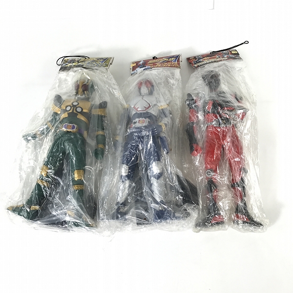実際に弊社で買取させて頂いた【おまとめ】BANPRESTO/バンプレスト 仮面ライダー 龍騎/ナイト/ブレイド 等 ビッグサイズソフビフィギュアの画像 4枚目