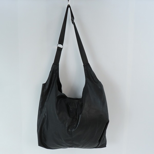 実際に弊社で買取させて頂いたATTACHMENT/アタッチメント シンセティックレザー ショルダーショッピングバッグ AA41-107