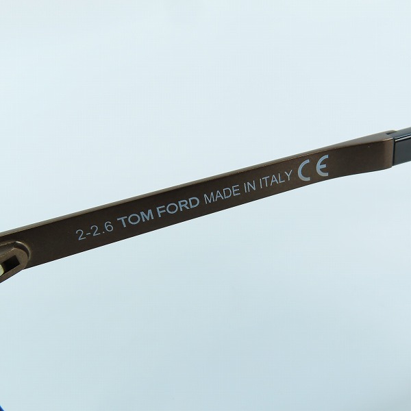 実際に弊社で買取させて頂いたTOM FORD/トムフォード Karlie/カーリー サングラス  TF392 52Jの画像 4枚目