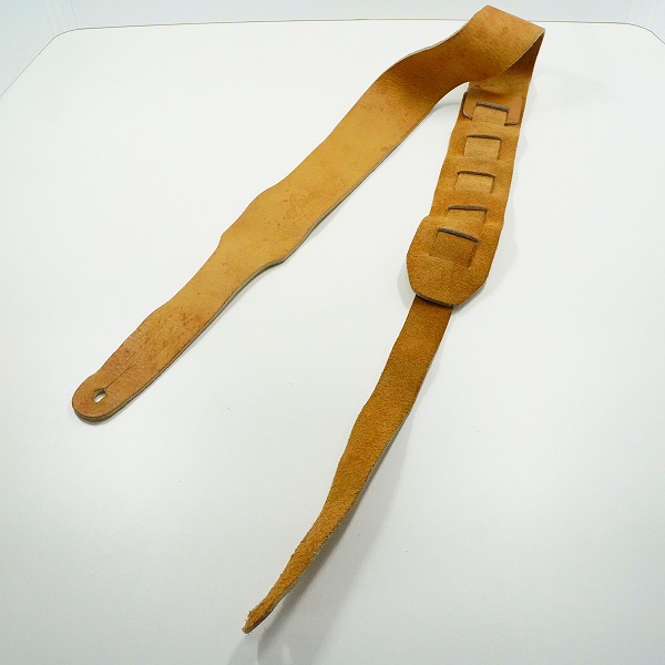 実際に弊社で買取させて頂いたAria Pro II/アリアプロ2 レザー調 ギターストラップ ベースストラップ ベージュ系の画像 1枚目