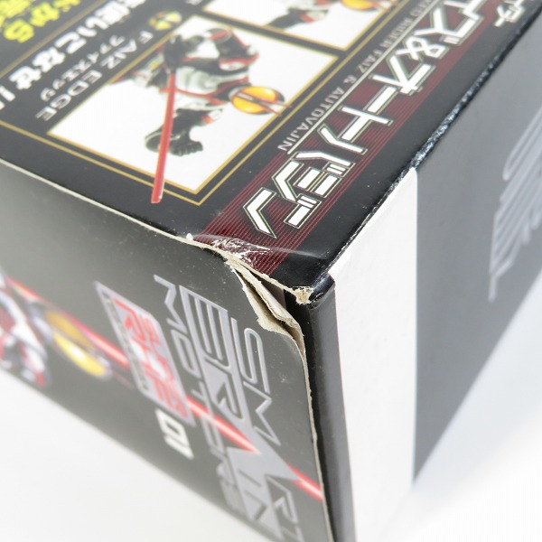 実際に弊社で買取させて頂いた【未開封】BANDAI/バンダイ 仮面ライダー555 SUPER RHF S-RHF01 仮面ライダーファイズ & オートバジン/フィギュアの画像 6枚目