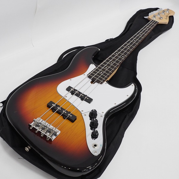 実際に弊社で買取させて頂いた ★Bacchus/バッカス UNIVERSE SERIES ジャズベースType 4弦エレキベース ソフトケース付 