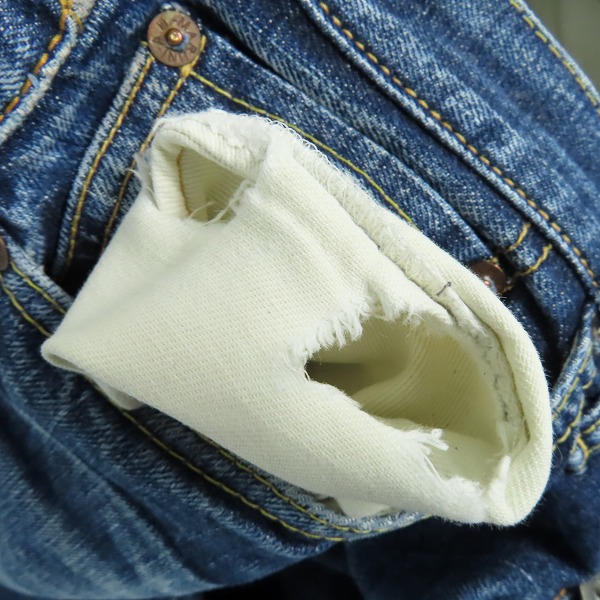 実際に弊社で買取させて頂いたMARNI/マルニ COMMESSA ボタンフライ デニムパンツ 31の画像 7枚目