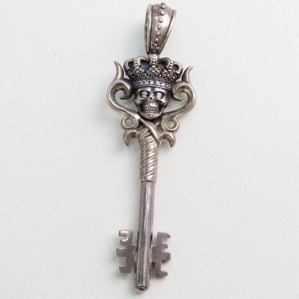 実際に弊社で買取させて頂いたJustin Davis×MagicalDesign/ジャスティンデイビス×マジカルデザイン スカルキーペンダントの画像 1枚目
