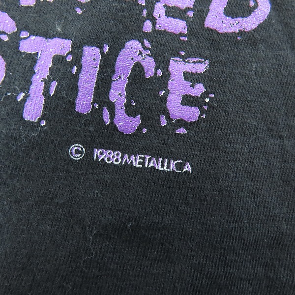 実際に弊社で買取させて頂いたMETALLICA/メタリカ DAMAGED JUSTICE 1988 ヴィンテージ バンドTシャツ の画像 4枚目
