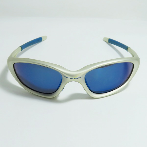 実際に弊社で買取させて頂いたOAKLEY/オークリー TWENTY/トゥエンティ/XX/20 シルバー×ブルー サングラス/アイウェア