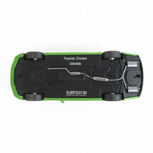 実際に弊社で買取させて頂いたKYOSHO/京商 SAMURAI 1/18 トヨタ クラウン ハイブリッド アスリートS 若草 グリーン KSR18001GR/ミニカーの画像 5枚目