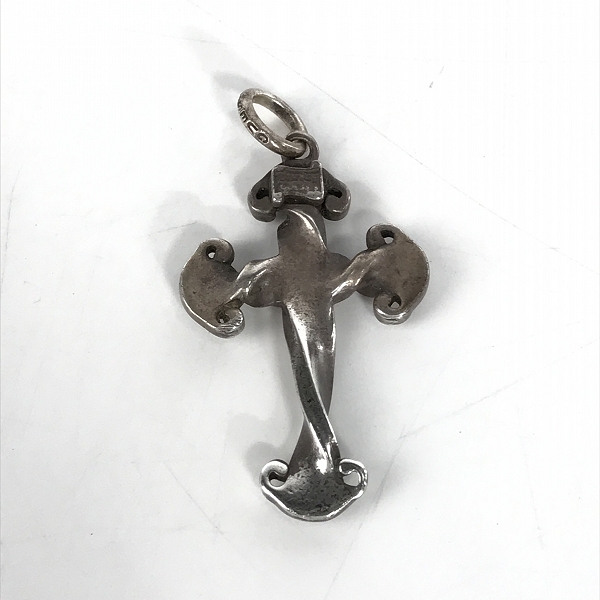 実際に弊社で買取させて頂いたSTANLEY GUESS/スタンリーゲス ツイステッドクロス ペンダントトップ/ネックレスの画像 3枚目