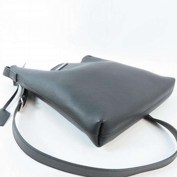 実際に弊社で買取させて頂いたSAINT LAURENT PARIS/サンローランパリ ボールド クロスボディバッグ/メッセンジャーバッグ ポーチ付 503988の画像 3枚目