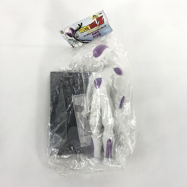 実際に弊社で買取させて頂いた【未開封】バンプレスト ドラゴンボールZ ビッグサイズソフビフィギュア PART6 フリーザ/ベジット/トランクス 全3種セットの画像 4枚目