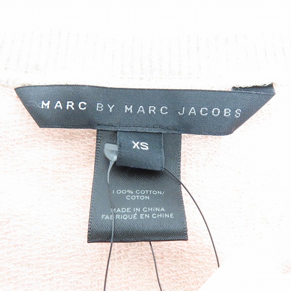 実際に弊社で買取させて頂いた【未使用】MARC BY MARC JACOBS/マークバイマークジェイコブス ロゴプリント スウェット /XSの画像 2枚目