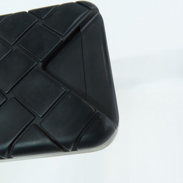 実際に弊社で買取させて頂いたBOTTEGA VENETA/ボッテガヴェネタ ラバー iPhone13Pro用 スマホケースの画像 4枚目