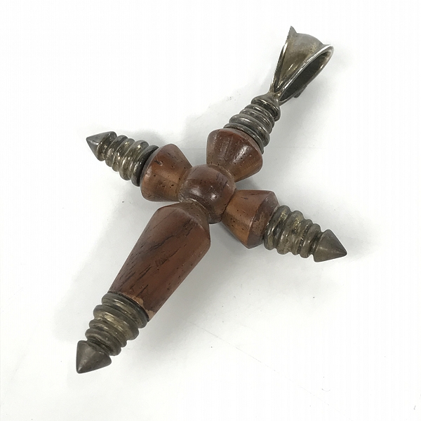 実際に弊社で買取させて頂いたSTANLEY GUESS/スタンリーゲス スモール ウッド クロス ペンダントトップ/ネックレス