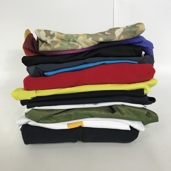 実際に弊社で買取させて頂いた【おまとめ】アディダス/プーマ/アンダーアーマー 他 Tシャツ/パーカー/ロンT 等の画像 1枚目