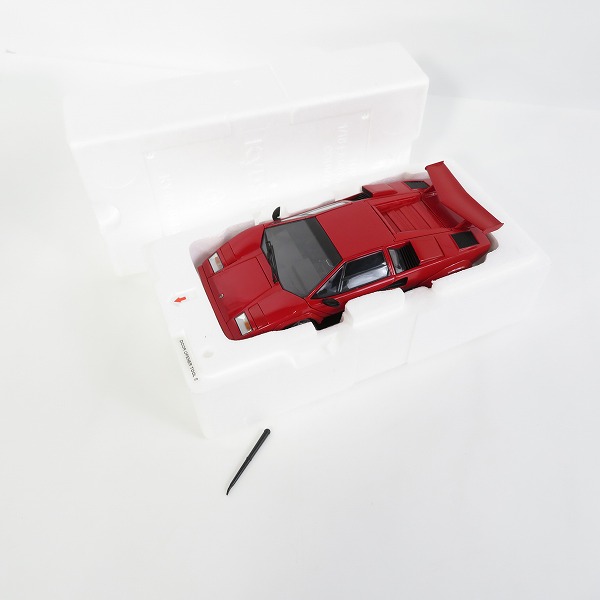 実際に弊社で買取させて頂いたKYOSHO/京商 1/18 LAMBORGHINI COUNTACH/ランボルギーニ カウンタック LP5000S レッド 08322RRの画像 6枚目