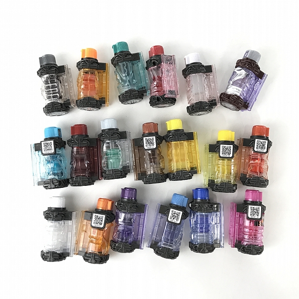 実際に弊社で買取させて頂いた【おまとめ】BANDAI/バンダイ 仮面ライダービルド 変身ベルト DXビルドドライバー ラビットタンクスパークリング フルボトルの画像 2枚目