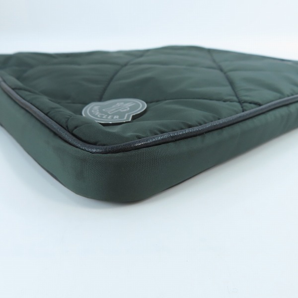 実際に弊社で買取させて頂いたMONCLER/モンクレール  セカンドバッグ ポーチ クラッチバッグ 3209A0081900 54164の画像 2枚目