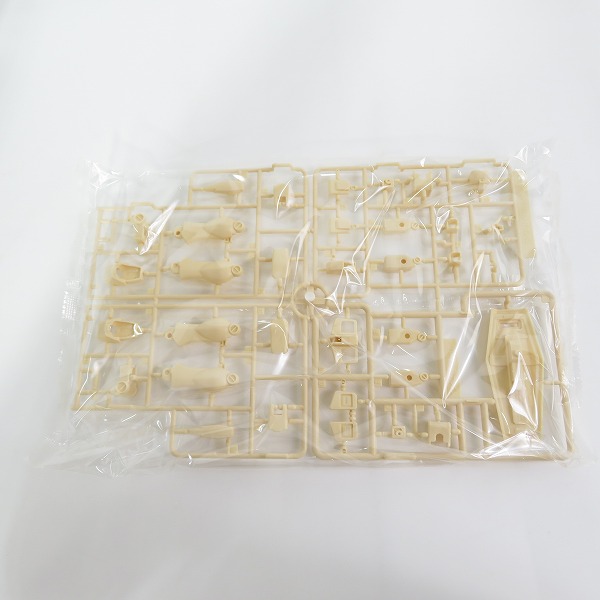 実際に弊社で買取させて頂いた【未組立】BANDAI/バンダイ GUNDAM NEXT FUTURE限定 ENTRY GRADE 1/144 RX-78-2 ガンダム クラシックカラーの画像 3枚目