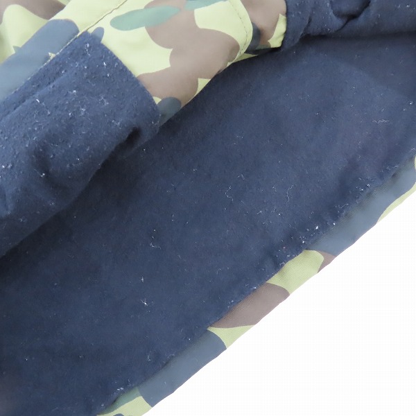 実際に弊社で買取させて頂いたA BATHING APE/アベイシングエイプ 1ST CAMO SHARK COACH JACKET/Sの画像 5枚目