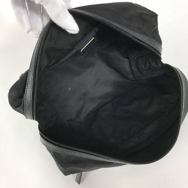 実際に弊社で買取させて頂いたPRADA/プラダ 三角プレート セカンドバッグの画像 4枚目