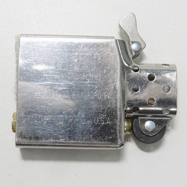 実際に弊社で買取させて頂いたZIPPO/ジッポー HARLEY DAVIDSON/ハーレーダビッドソン デスクトップホルダー/台座付 96年製の画像 6枚目