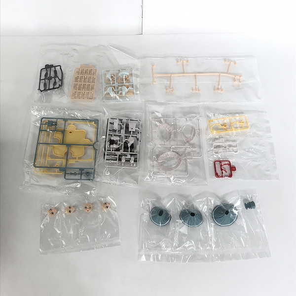 実際に弊社で買取させて頂いた【未組立】KOTOBUKIYA/コトブキヤ 創彩少女庭園 1/10 佐伯リツカ 聖アイリス女学園高等部 夏服の画像 2枚目