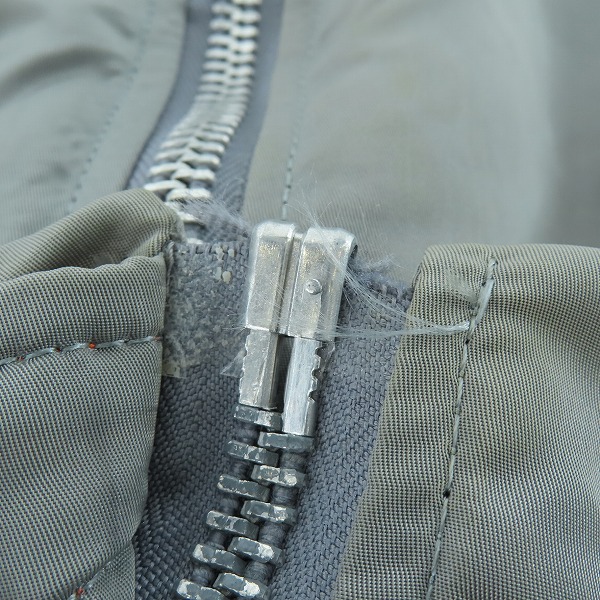 実際に弊社で買取させて頂いたAlpha Industries/アルファ インダストリー フライトジャケット MA-1 リバーシブル MIL-J-82790J グレー/オレンジ/Lの画像 8枚目