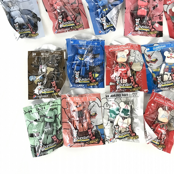 実際に弊社で買取させて頂いた【おまとめ】MEDICOM TOY/メディコムトイ BE@RBRICK/ベアブリック GUNDAM/ガンダム 16TYPEの画像 3枚目