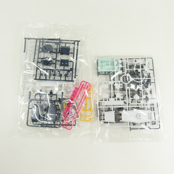 実際に弊社で買取させて頂いた【未組立】BANDAI/バンダイ 機動戦士ガンダム外伝 THE BLUE DESTINY 1/144 HGUC RX-79BD-3 ブルーディスティニー3号機 EXAMの画像 1枚目