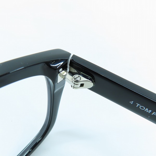 実際に弊社で買取させて頂いたTOM FORD/トムフォード アイウェア/メガネフレーム TF5724-D-B-N 001の画像 4枚目