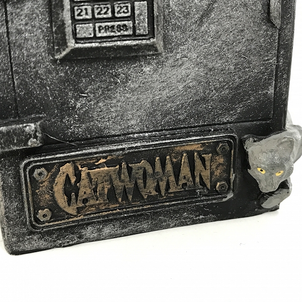 実際に弊社で買取させて頂いたMONOGRAM/モノグラム HEADSTRONG DCコミック バットマン CAT WOMAN/キャットウーマン ボブルヘッド フィギュアの画像 5枚目