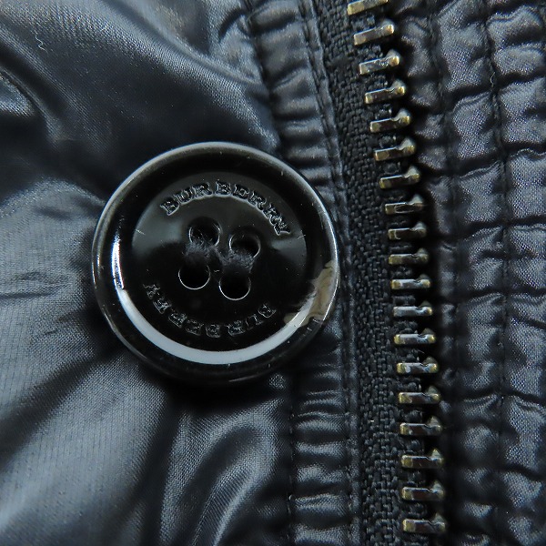 実際に弊社で買取させて頂いたBURBERRY CHILDREN/バーバリー チルドレン ダウン ジャケット C9C34-626-09/6Y-116の画像 6枚目