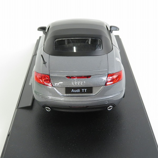 実際に弊社で買取させて頂いたWELLY/ウィリー 1/18 Audi TT Roadster/アウディ TT ロードスター ソフトトップ グレー/ミニカーの画像 4枚目
