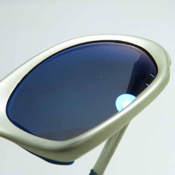 実際に弊社で買取させて頂いたOAKLEY/オークリー TWENTY/トゥエンティ/XX/20 シルバー×ブルー サングラス/アイウェアの画像 7枚目