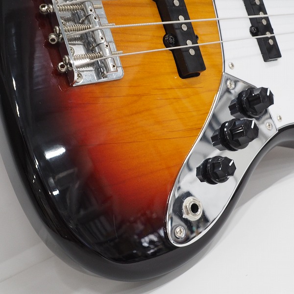 実際に弊社で買取させて頂いた ★Bacchus/バッカス UNIVERSE SERIES ジャズベースType 4弦エレキベース ソフトケース付 の画像 6枚目