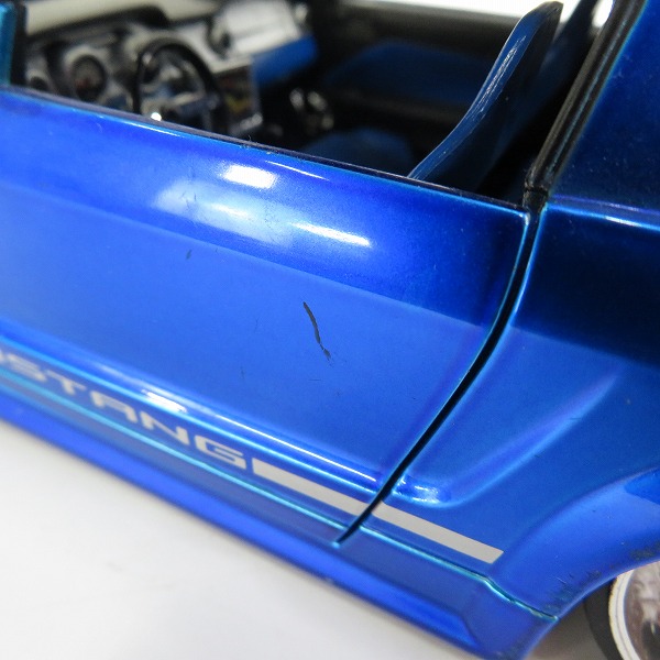実際に弊社で買取させて頂いた【難有り】Jada Toys/ジャダトイズ 1/24 FORD MUSTANG GT/フォード マスタング 2006 ミニカー の画像 9枚目