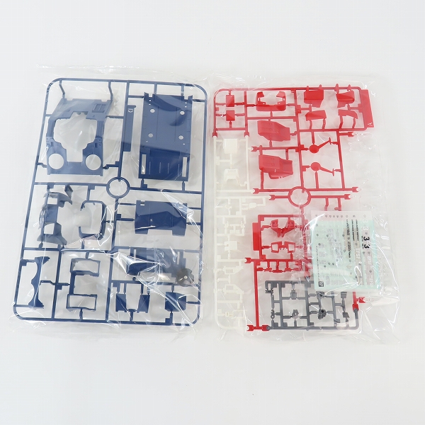 実際に弊社で買取させて頂いた【未組立】BANDAI/バンダイ MG 1/100  地球連邦軍 長距離支援型モビルスーツ RX-75 ガンタンクの画像 3枚目