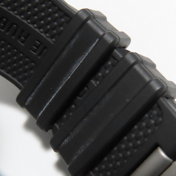 実際に弊社で買取させて頂いたLuminox/ルミノックス カーボン クォーツ腕時計 3500シリーズ Ref.3501の画像 5枚目