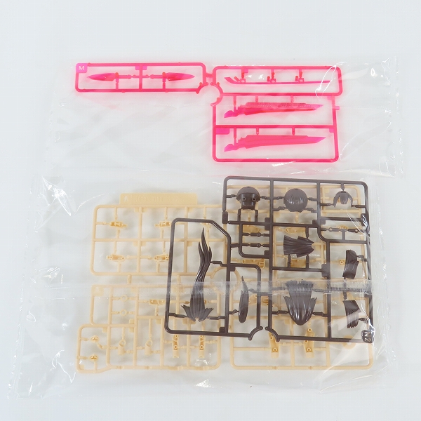 実際に弊社で買取させて頂いた【未組立】KOTOBUKIYA/コトブキヤ メガミデバイス 1/1 朱羅 弓兵 蒼衣の画像 3枚目