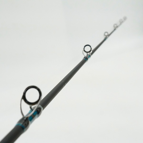 実際に弊社で買取させて頂いたAbuGarcia/アブガルシア STJS-1032H-KR ソルティースタイル ショアジギング 2ピース スピニング ショアジギングロッド 袋付きの画像 6枚目