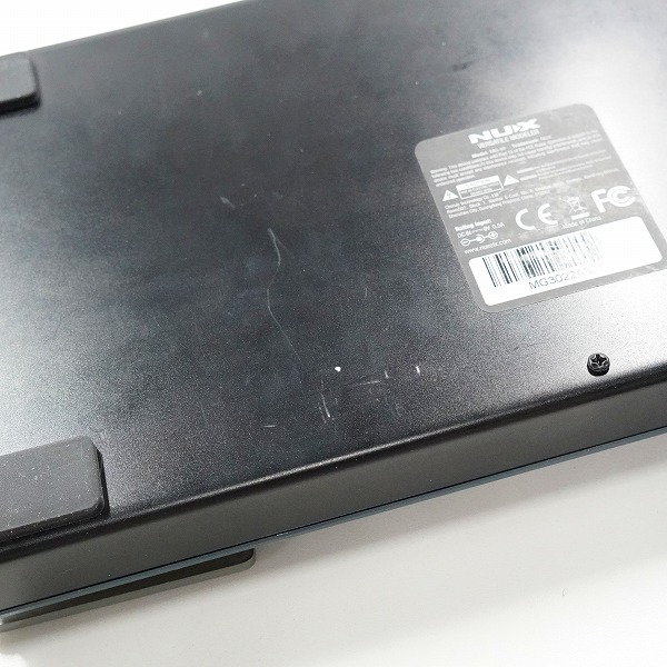 実際に弊社で買取させて頂いたNUX/ニューエックス MG-30 ギター用 マルチエフェクター 動作確認済みの画像 7枚目