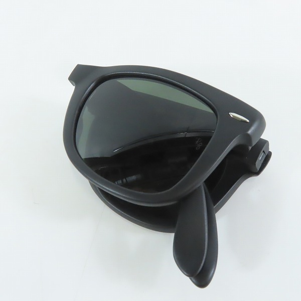 実際に弊社で買取させて頂いたRay-Ban/レイバン FOLDING WAYFARER/ウェイファーラー 折り畳み サングラス/アイウェア ブラック RB4105 601-Sの画像 8枚目