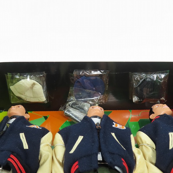 実際に弊社で買取させて頂いたMEDICOM TOY/メディコムトイ THE Cro-Magnon 1/6 スチャダラパー A BATHING APE トリプルボックス2 ボーズ アニ シンコの画像 2枚目