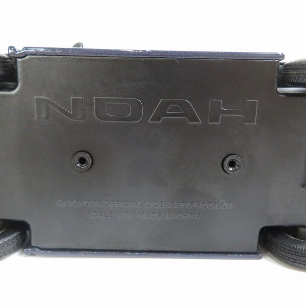 実際に弊社で買取させて頂いたTOYOTA/トヨタ 1/30 NOAH/ノア カラーサンプル ミニカー/非売品の画像 6枚目